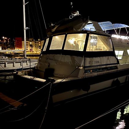Navi Yacht A Sete, 2 A 8 Couchages, Privatif Hotel Eksteriør billede