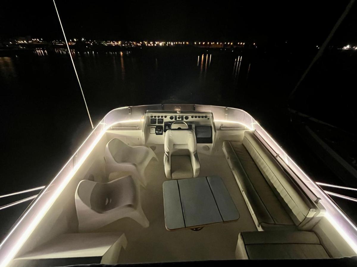 Navi Yacht A Sete, 2 A 8 Couchages, Privatif Hotel Eksteriør billede