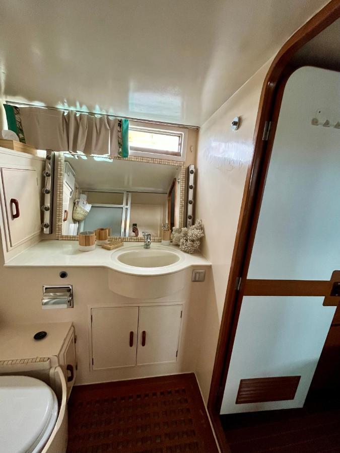 Navi Yacht A Sete, 2 A 8 Couchages, Privatif Hotel Eksteriør billede