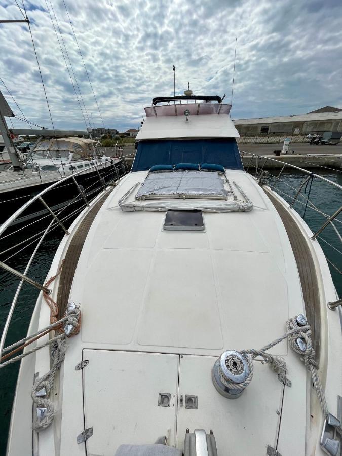 Navi Yacht A Sete, 2 A 8 Couchages, Privatif Hotel Eksteriør billede