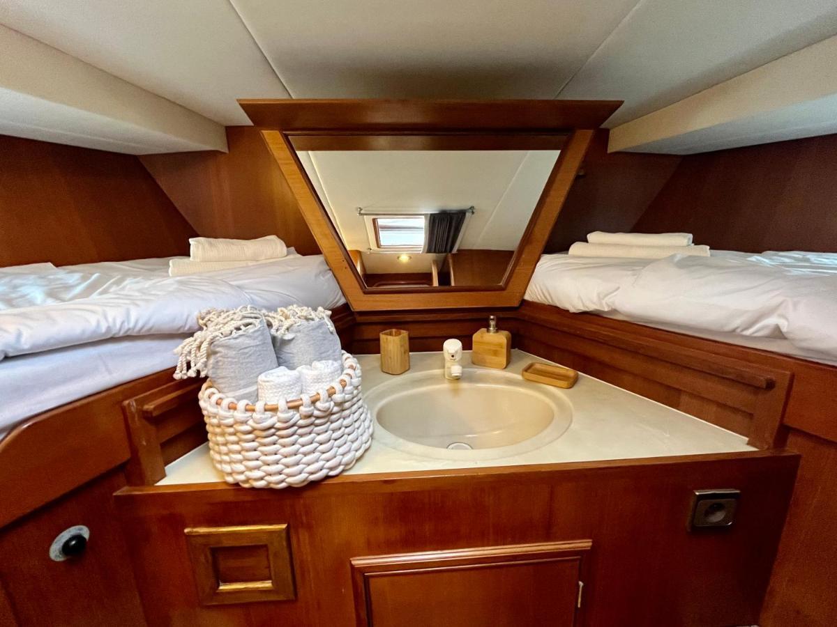 Navi Yacht A Sete, 2 A 8 Couchages, Privatif Hotel Eksteriør billede