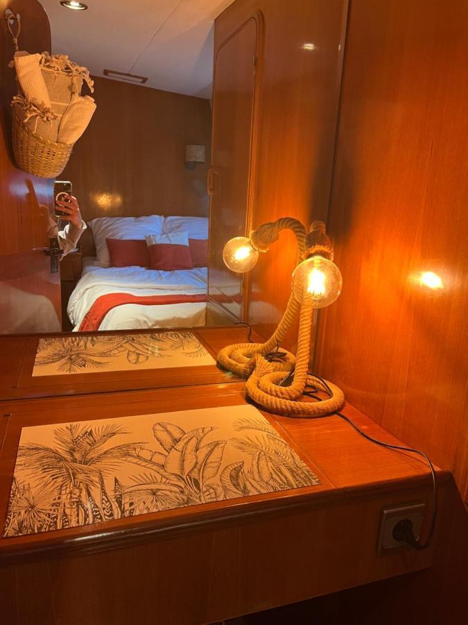 Navi Yacht A Sete, 2 A 8 Couchages, Privatif Hotel Eksteriør billede