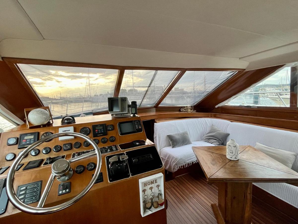Navi Yacht A Sete, 2 A 8 Couchages, Privatif Hotel Eksteriør billede