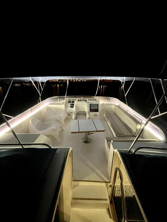 Navi Yacht A Sete, 2 A 8 Couchages, Privatif Hotel Eksteriør billede