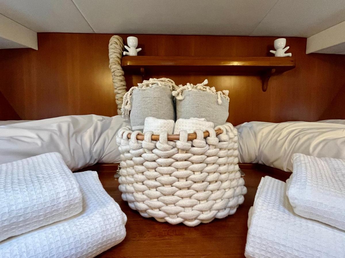 Navi Yacht A Sete, 2 A 8 Couchages, Privatif Hotel Eksteriør billede